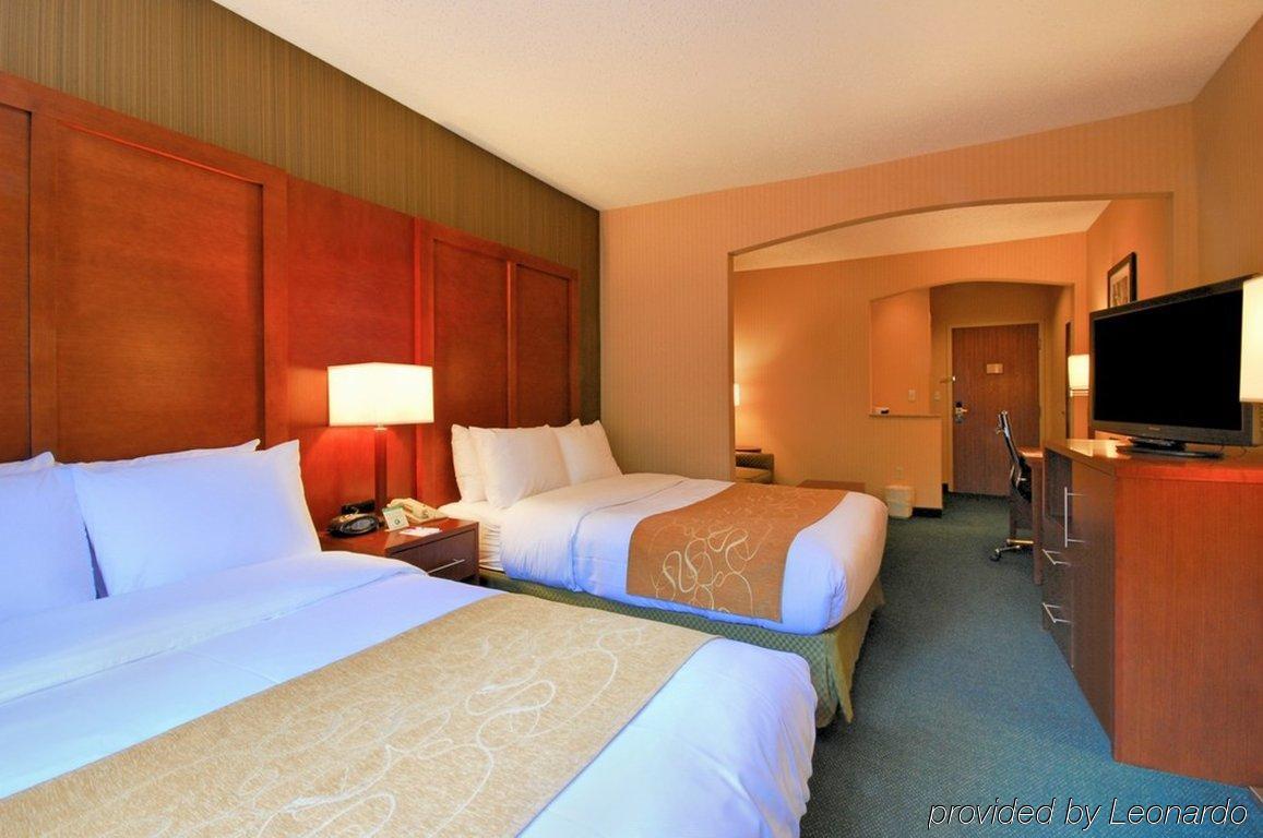 Extended Stay America Suites - Buffalo - Airport Cheektowaga Bagian luar foto